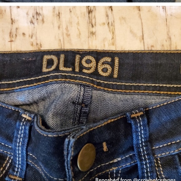 Dl1960 Milano Bootcut Jean - Picture 8 of 8